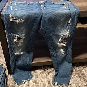Size 16. CROP BOYFRIEND STRAIGHT VINTAGE STRETCH MID-RISE JEAN
